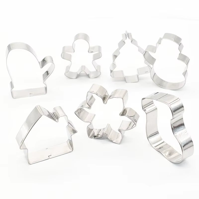 5Pcs/Set Christmas Cookie Cutter Gingerbread Xmas Tree Mold Christmas Cake Decoration Tool Navidad Gift DIY Baking Biscuit Mould